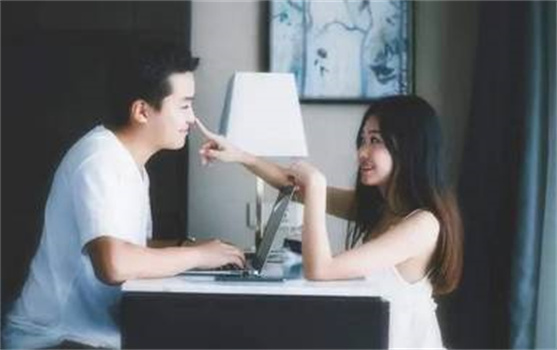 遗产属于夫妻共同财产吗
