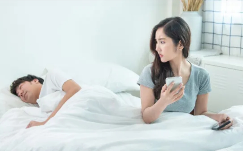 发现老公在网上聊骚怎么办